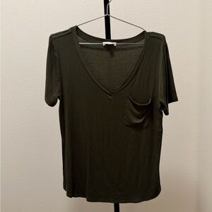 Socialite V-Neck Short Sleeve Top